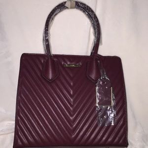 Women's Oakridge Satchel